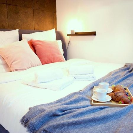 P&O Serviced Apartments Kinowa Варшава Экстерьер фото